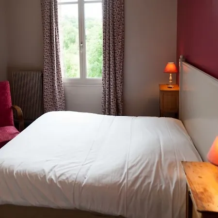 فندق لا فرايتشيت La Rivière-Saint-Sauveur