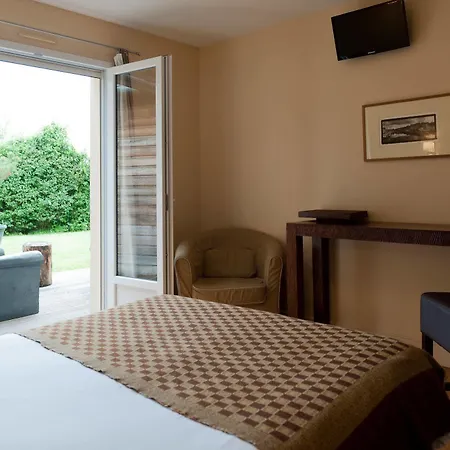 La Fraichette-hotel & Hotel La Riviere-Saint-Sauveur
